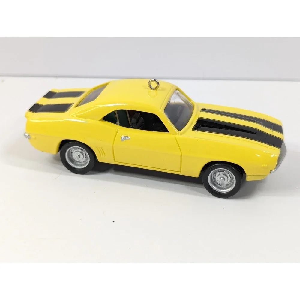 Hallmark 1969 Chevrolet Camaro‎ #5 Classic Cars Series Ornament